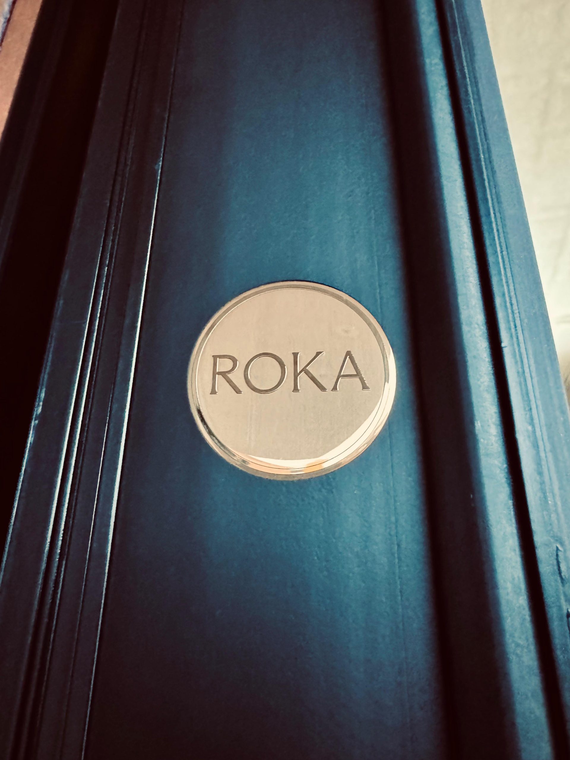 ROKA Logo Tür